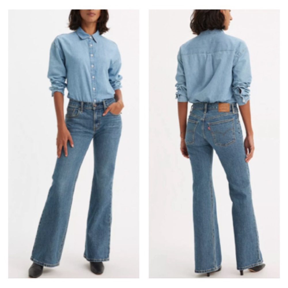 LEVI’S PREMIUM  MIDDY FLARE WOMEN'S JEANS IN BLUE WASH SIZE  Size 31 x 32